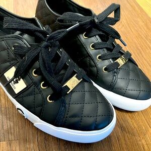 GBG Black Quilted Faux Leather - Size 7.5